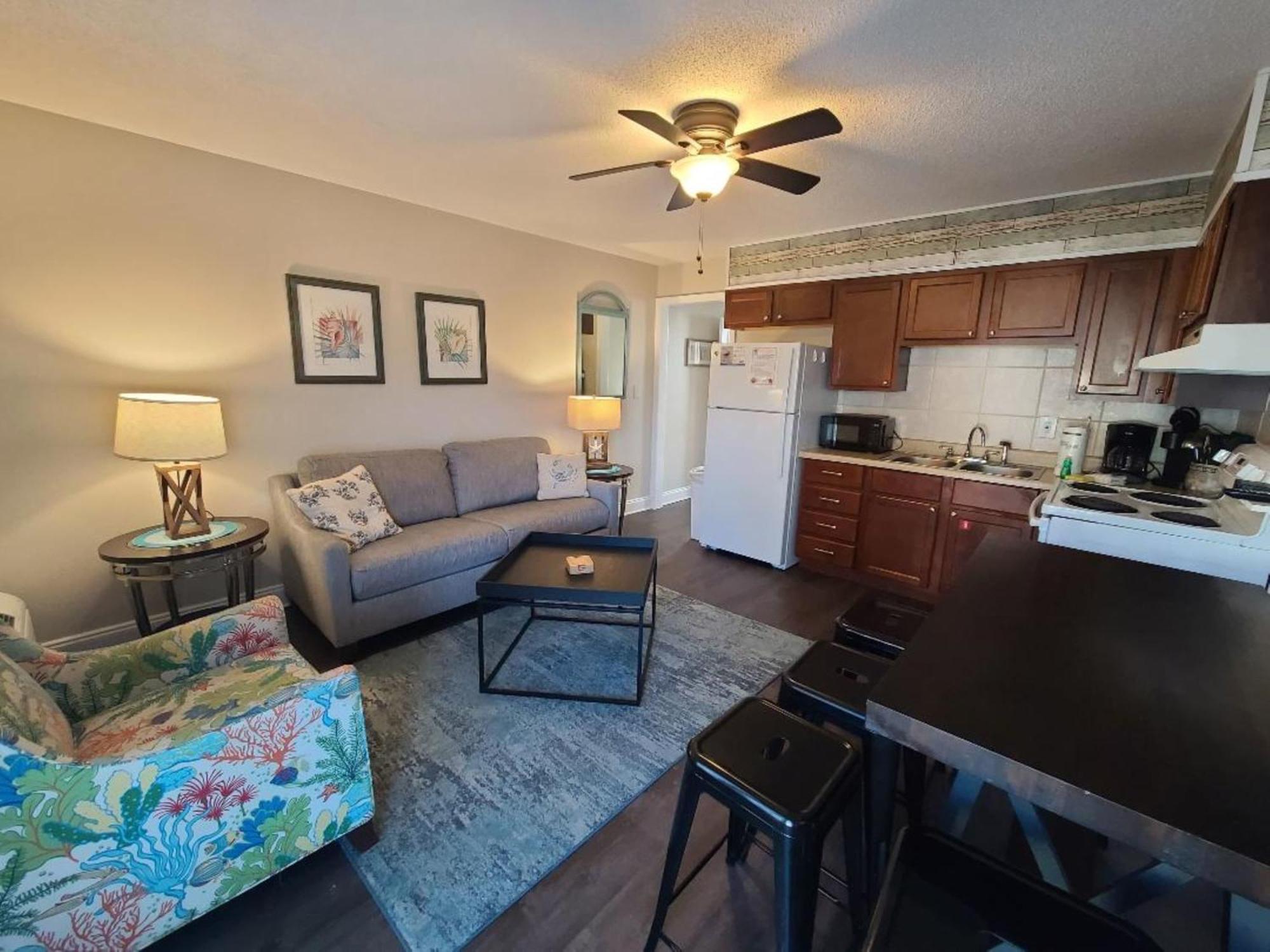 Cozy Condo Just Steps To The Beach, Unit 2 - Sleeps 4 Gulf Shores Exterior photo