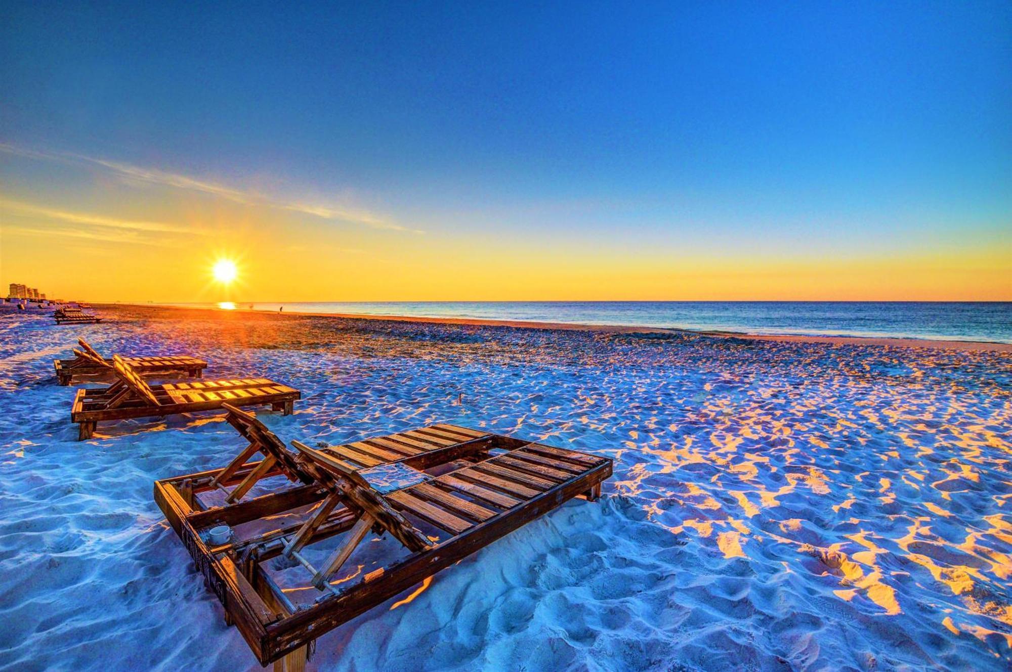 Cozy Condo Just Steps To The Beach, Unit 2 - Sleeps 4 Gulf Shores Exterior photo
